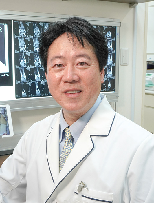吉野院長の顔写真