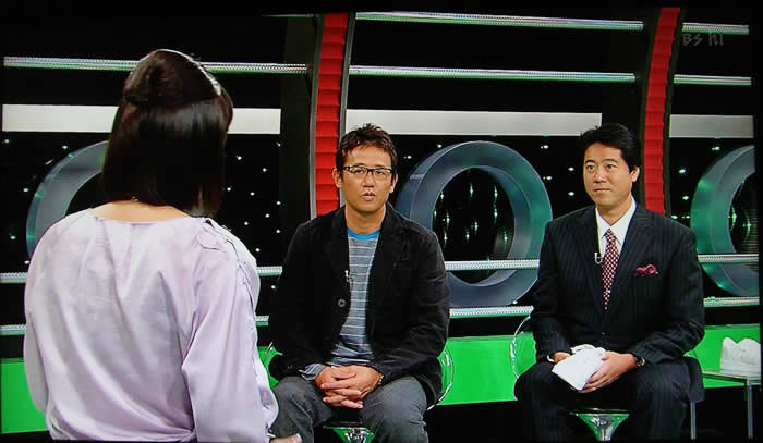 (番組キャプチャ)三須さんの前に吉野院長と古田さんが座っており、吉野院長が説明をしている